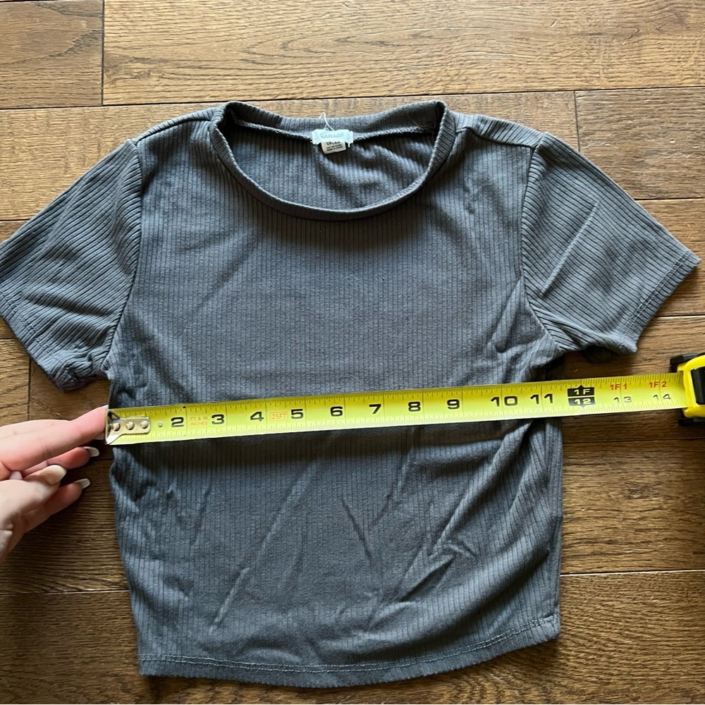 Garage Ribbed Crop Top - Picture 7 of 7